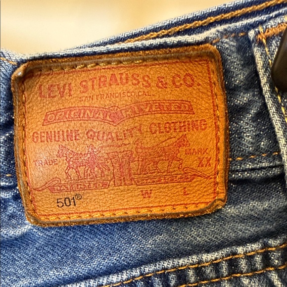 Levi's Women's High-Rise Straight Crop Jeans - Blue - Picture 7 of 10